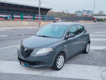 Lancia Ypsilon 1.2 69 CV 5 porte GPL Ecochic Gold