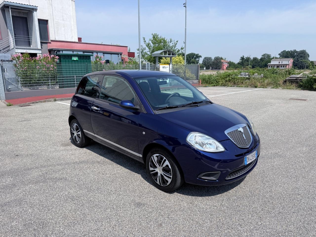 Lancia Ypsilon 1.2 MODA MILANO