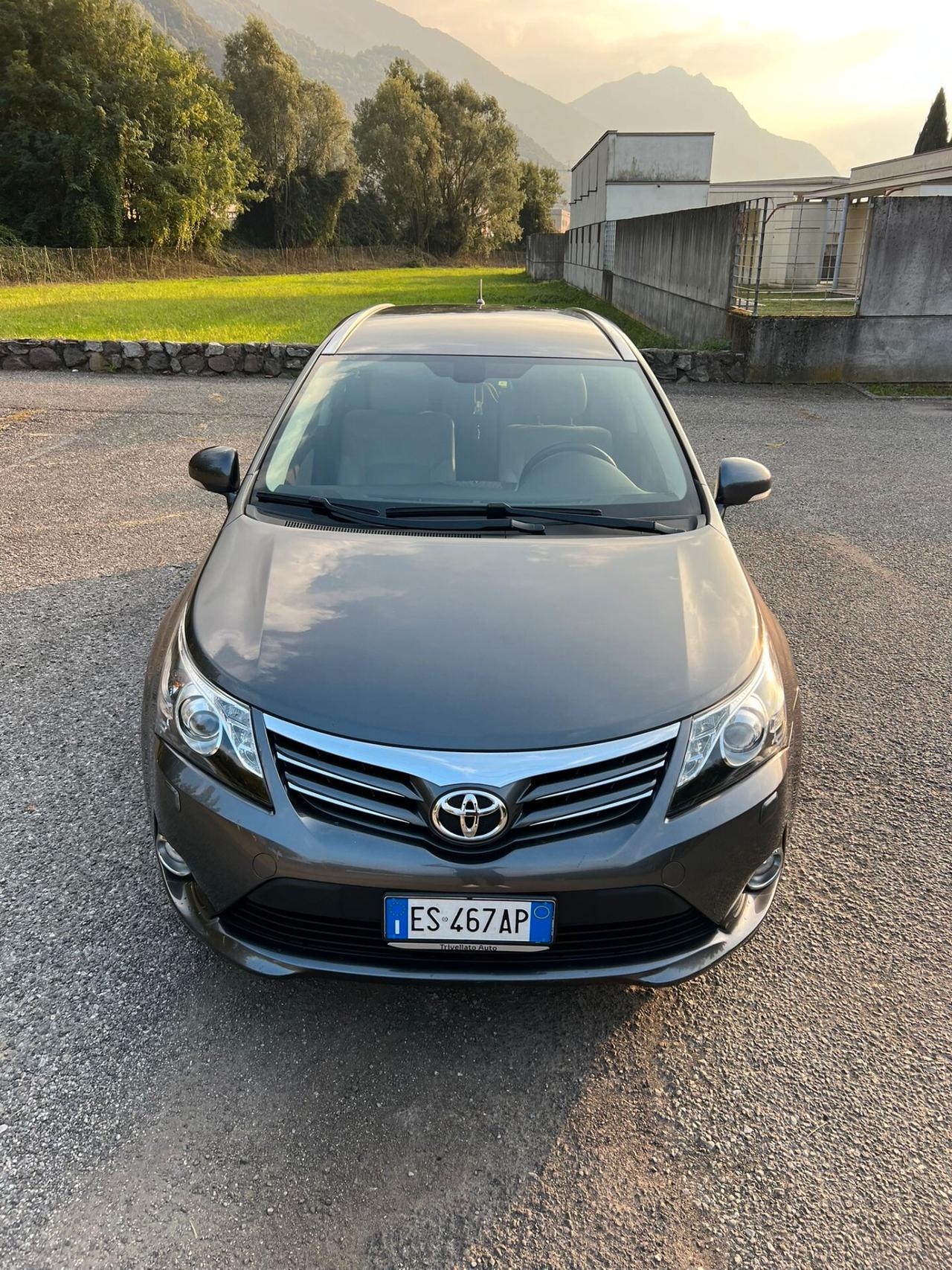 Toyota Avensis 2.2 D-Cat aut. Wagon Style Safety