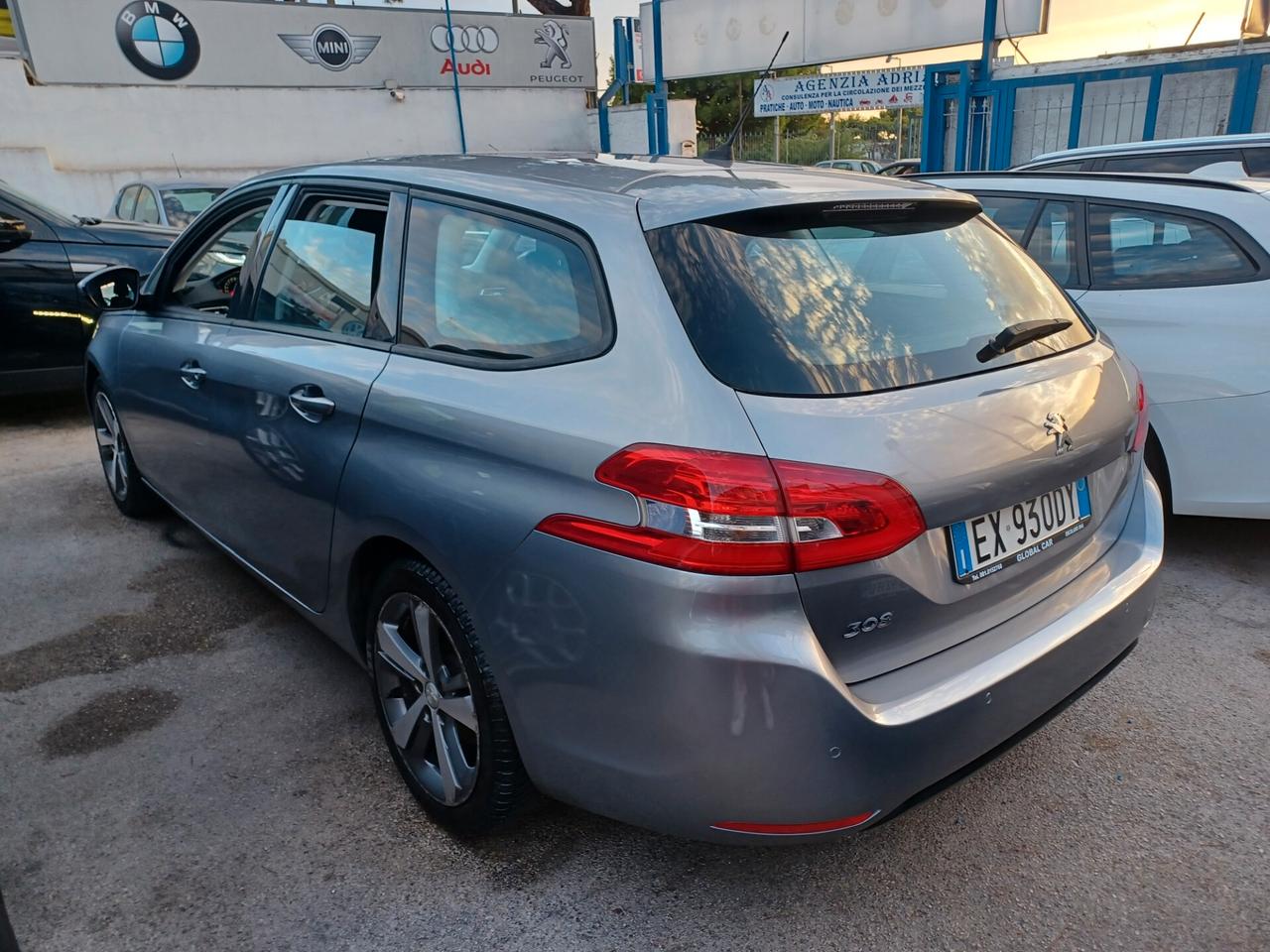 Peugeot 308 1..6 HDI 115CV ALLURE S.W.