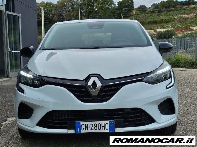 RENAULT Clio TCe 90 Equilibre 31.000 KM.
