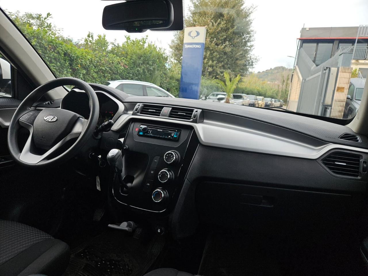 Mahindra KUV100 1.2 VVT K6+