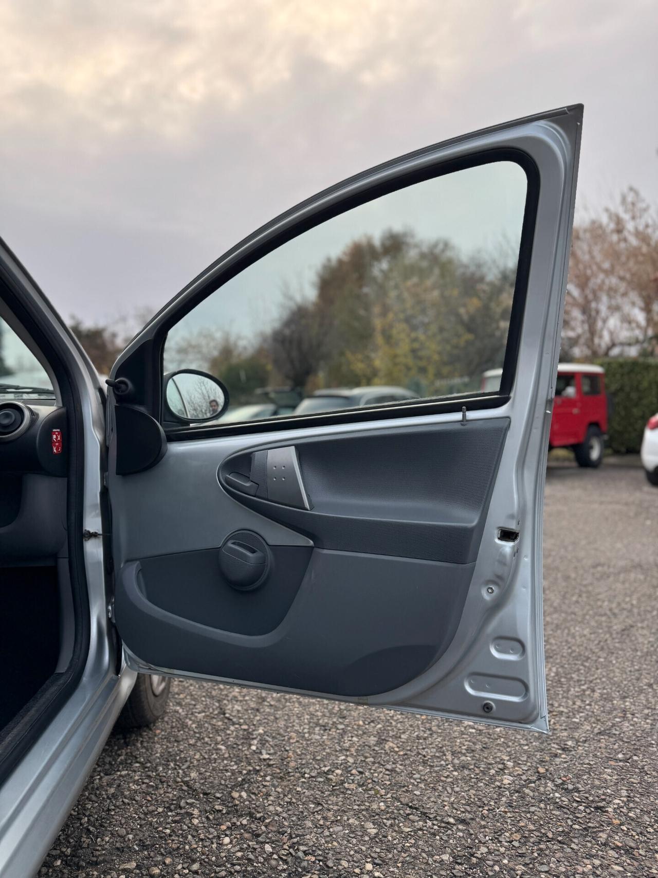 Peugeot 107 1.0 50kW 5P Benz E5 Allure