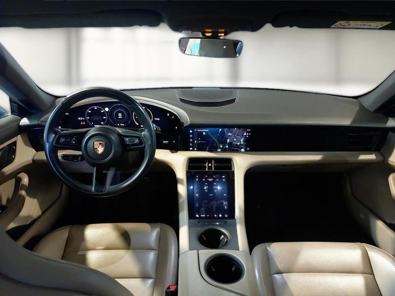 PORSCHE TAYCAN 79KWH COUPE