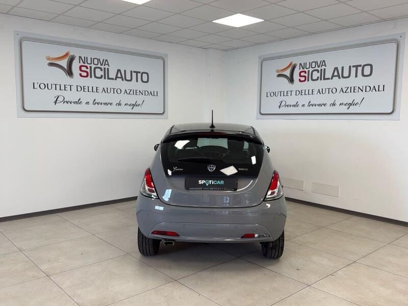 Lancia Ypsilon Ypsilon 1.0 FireFly 5 porte S&S Hybrid Alberta Ferretti
