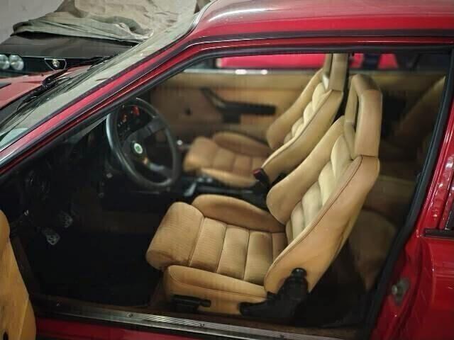 Alfa Romeo Alfetta 2500 V6