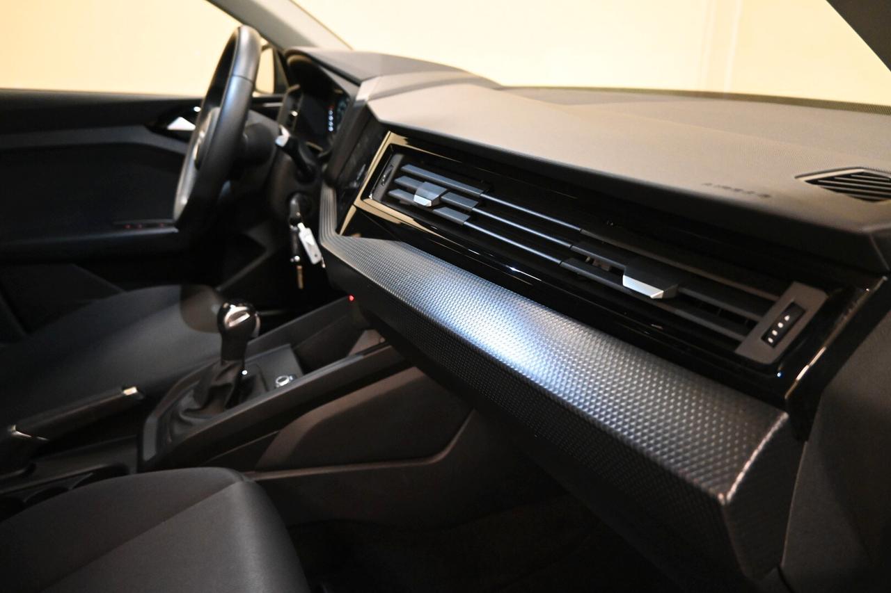 AUDI A1 2ª serie A1 allstreet 30 TFSI S tronic