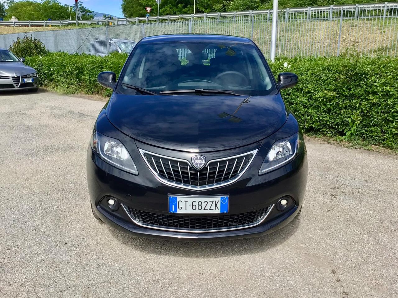 Lancia Ypsilon 1.0 FireFly 5p Hybrid Platino
