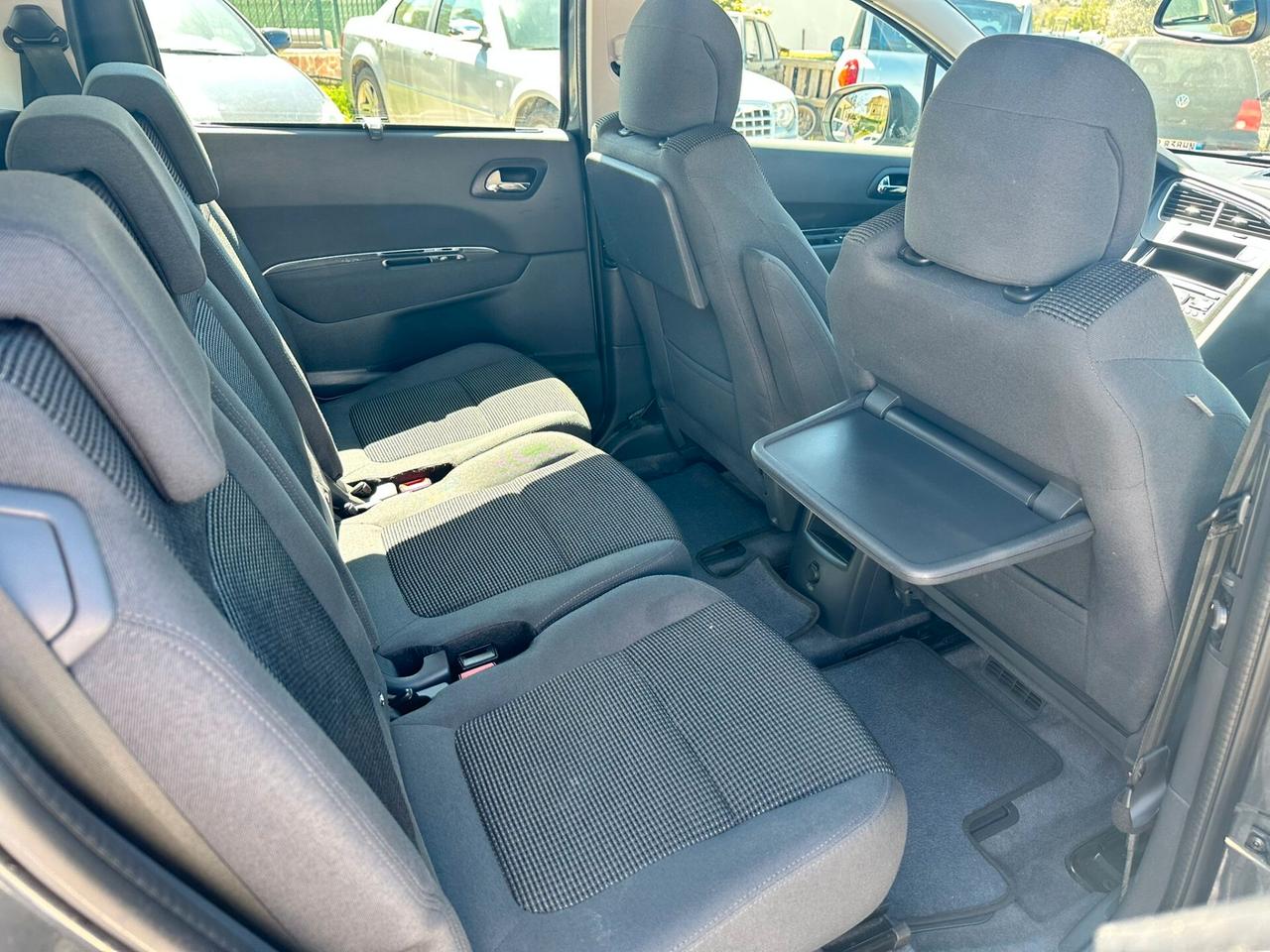 Peugeot 5008 BlueHDi 120 S&S Business