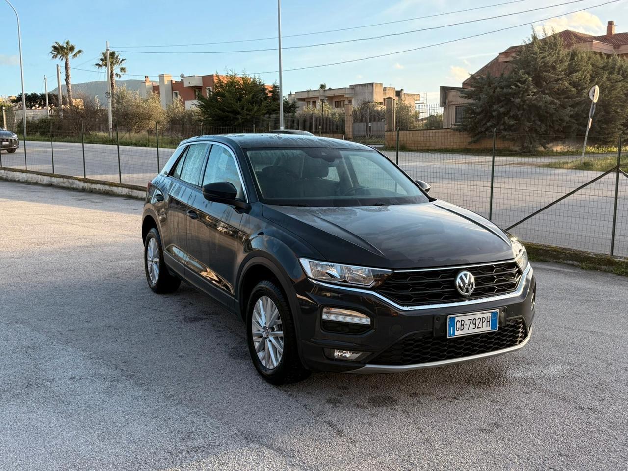 Volkswagen T-Roc 1.6 TDI SCR Business BlueMotion Technology