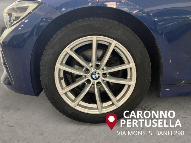 BMW 320 d xDrive Touring Business Advantage