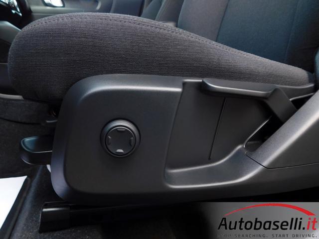 VOLVO XC40 T2 AUTOMATICO GEARTRONIC ESSENTIAL