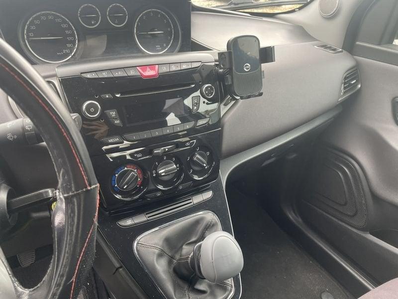 Lancia Ypsilon Ypsilon 1.2 8v Platinum s&s 69cv