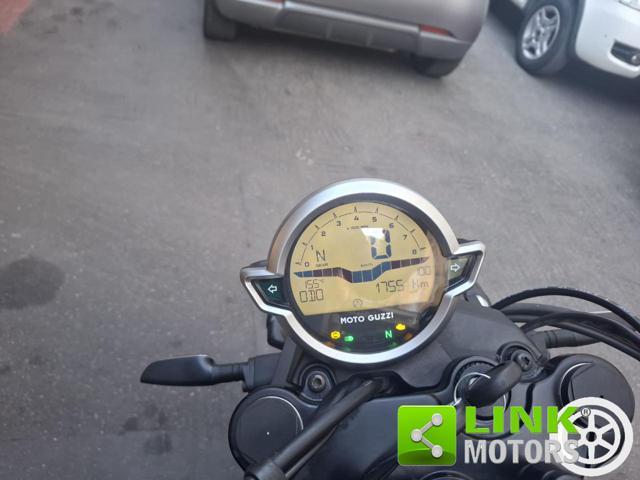 MOTO GUZZI V7 STONE CON SOLI 1700 KM