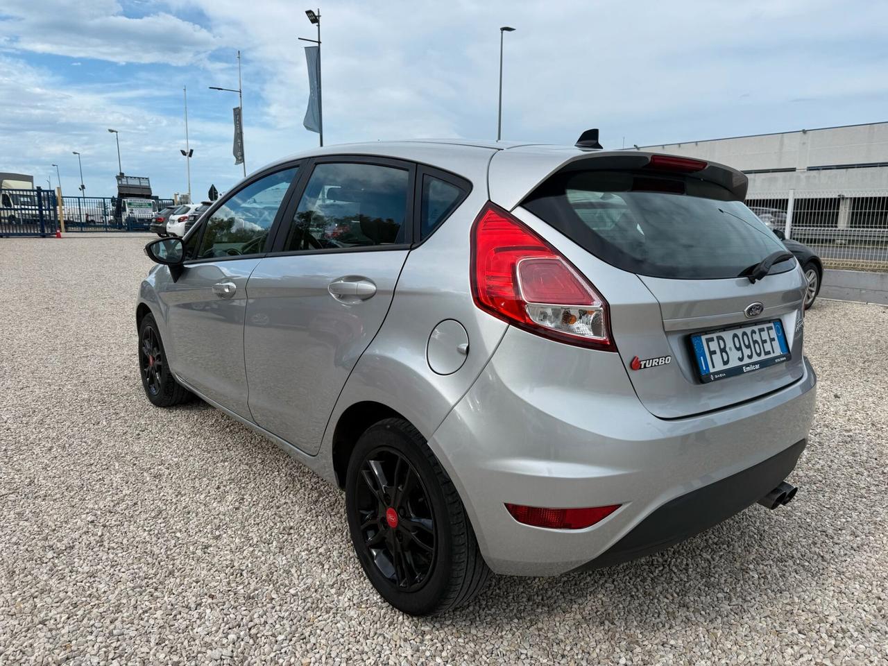 Ford Fiesta 1.5 TDCi 75CV 5 porte Black & White Edition