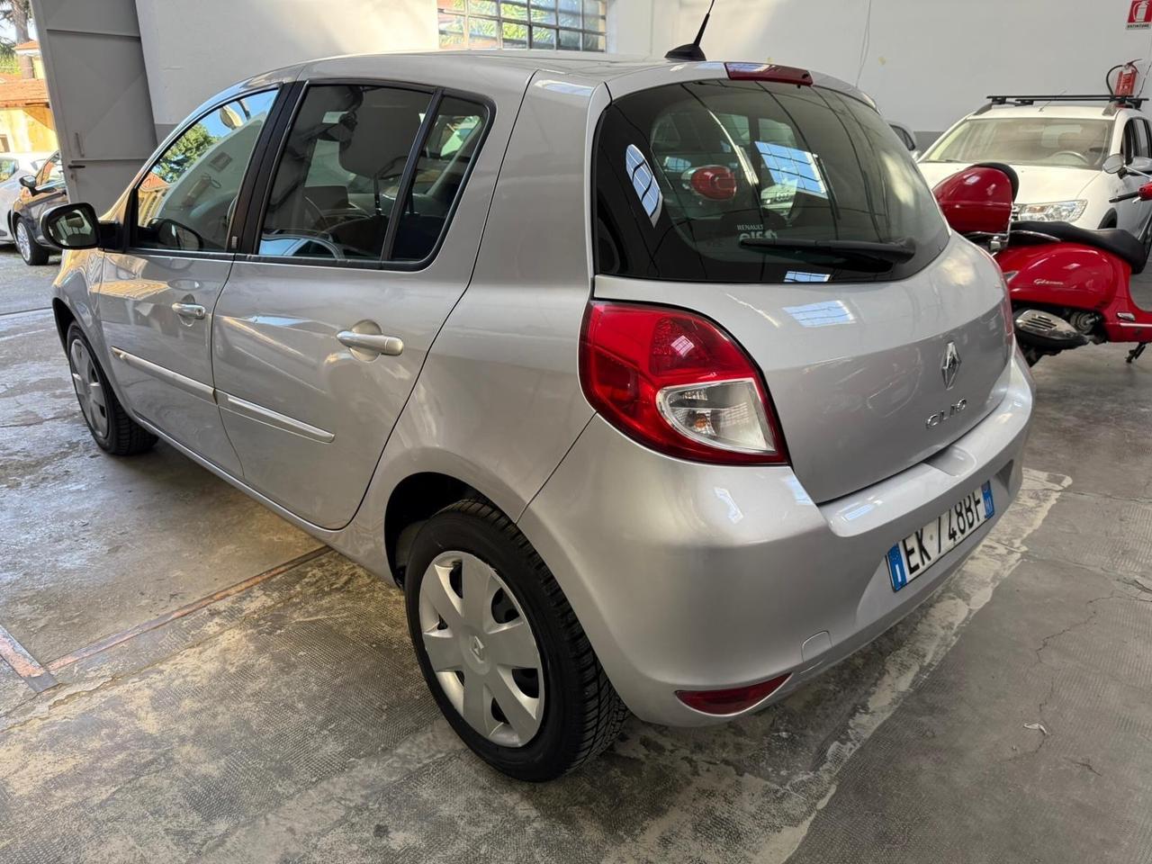 Renault Clio 1.2 16V 5 porte neopatentati