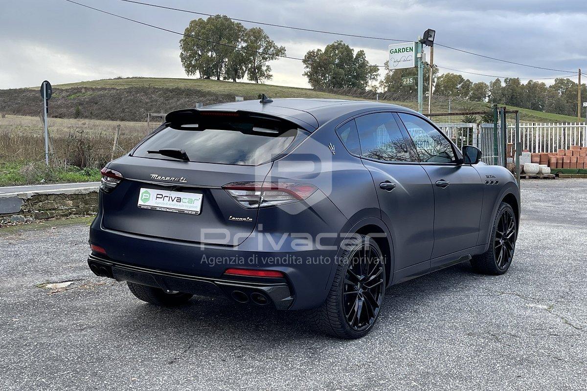 MASERATI Levante V8 580 CV AWD Trofeo