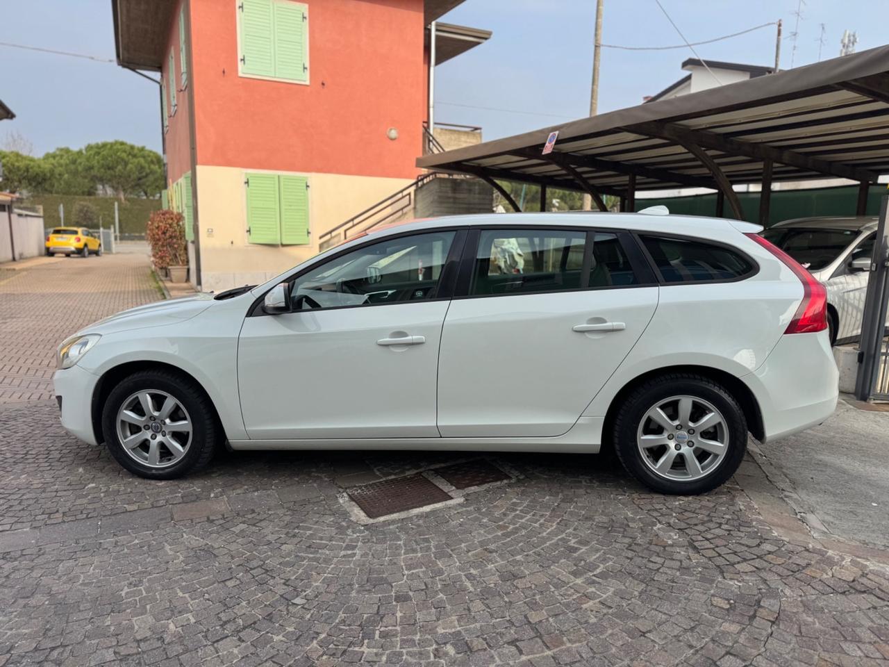 Volvo V60 D3 Geartronic Summum