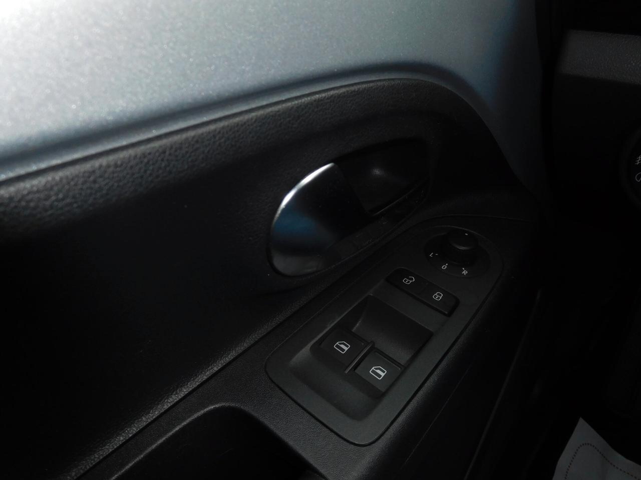 Volkswagen up! 1.0 75 CV 5p. high up!