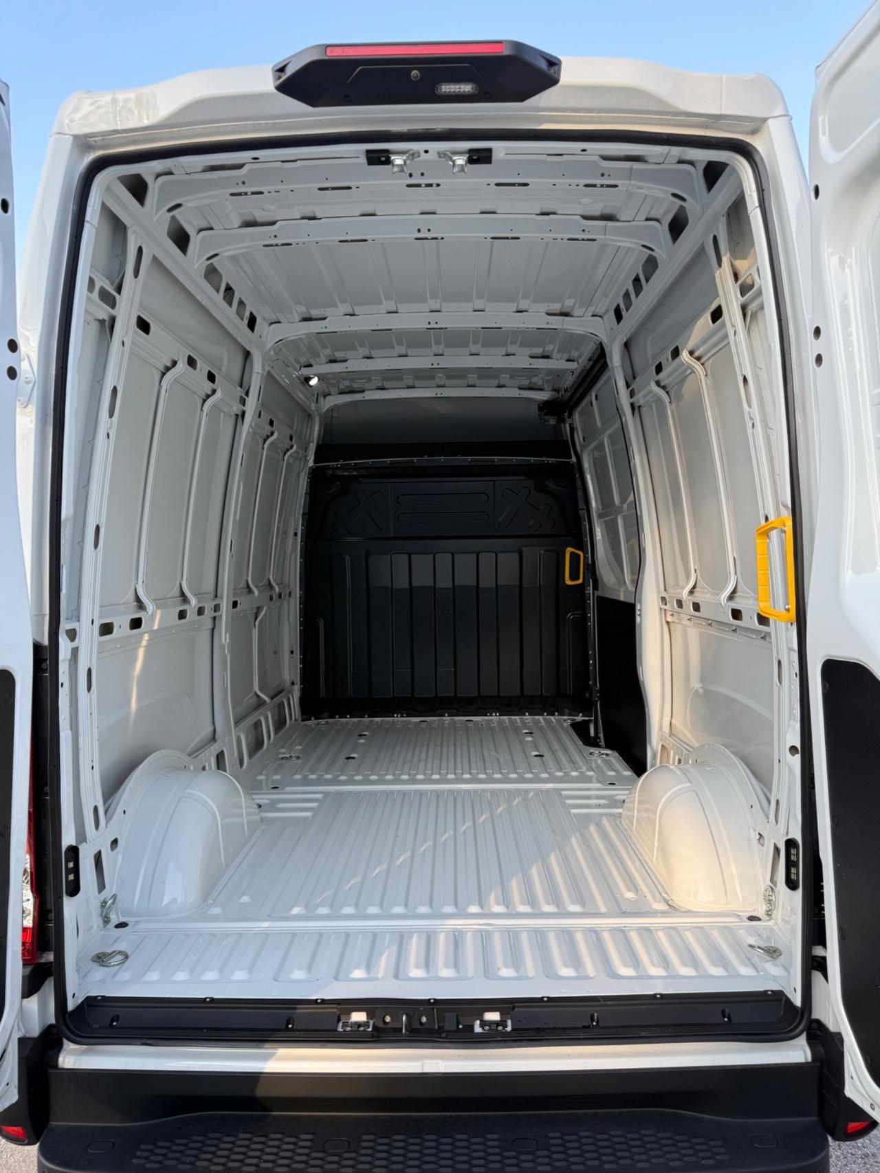 Iveco Daily 35S12V 2.3 HPT PC-TN Furgone