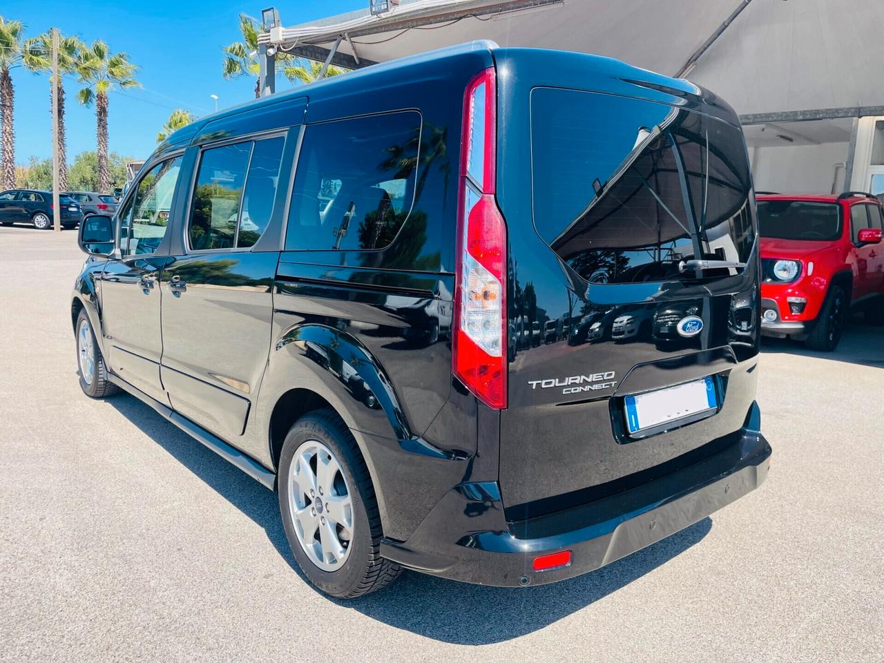 Ford Tourneo Connect7 1.5 TDCi 120 CV Titanium