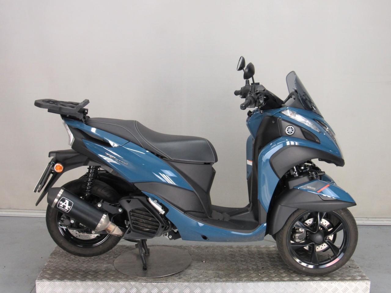 Yamaha Tricity 125 UBS 11 KW PATENTE A1 E B