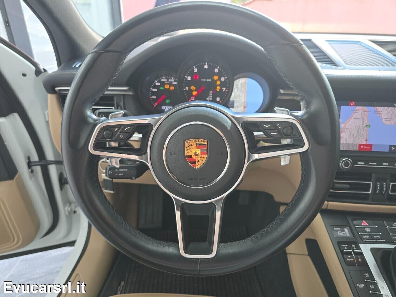 Porsche Macan 2.0 245cv 2020