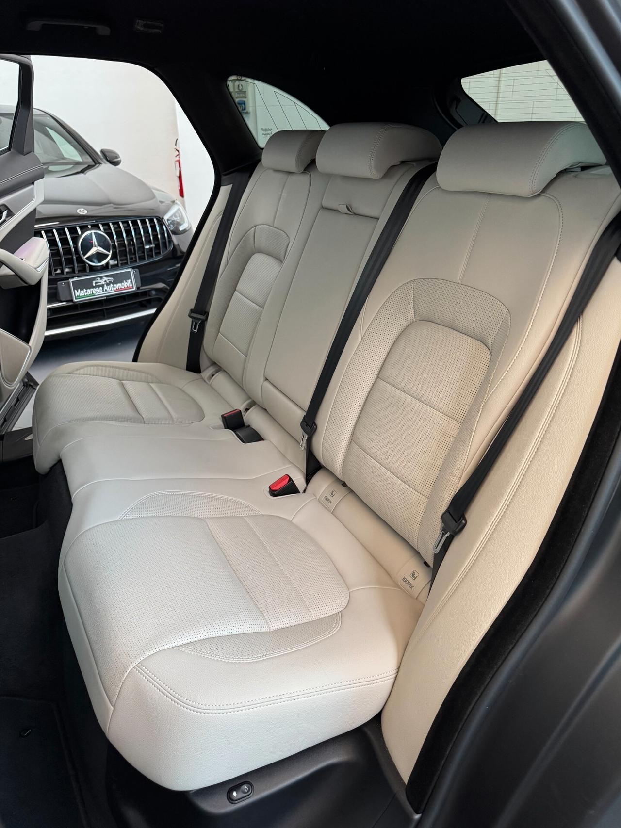 Jaguar F-Pace R-Dynamic SE D200 MHEV AWD 2.0cc 204cv Tagliandi ufficiali