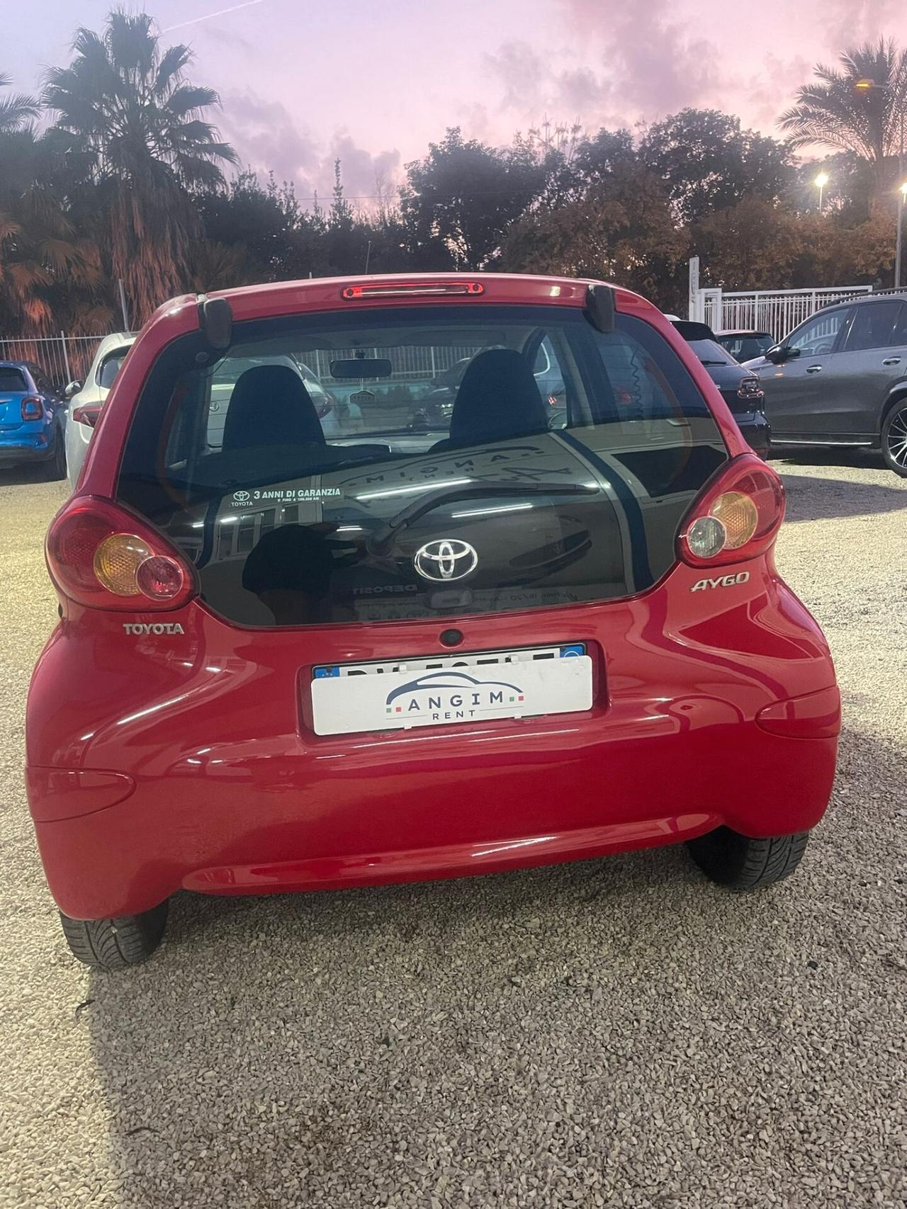 Toyota Aygo 1.0 12V VVT-i 5 porte Sol