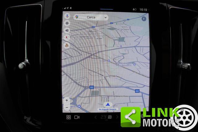 VOLVO XC60 B4 automatico Essentialle con Leasing