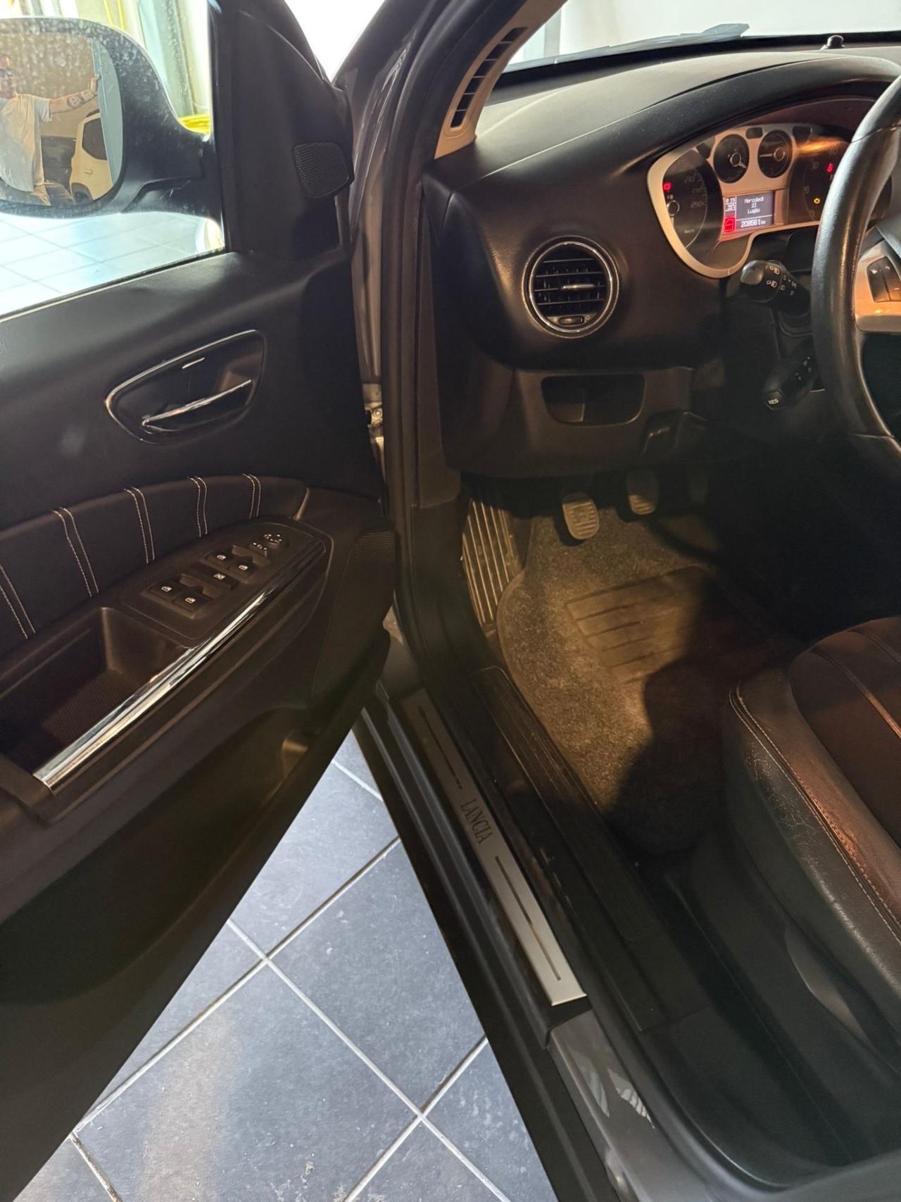 Lancia Delta 1.6 MJT - NEOPATENTATI