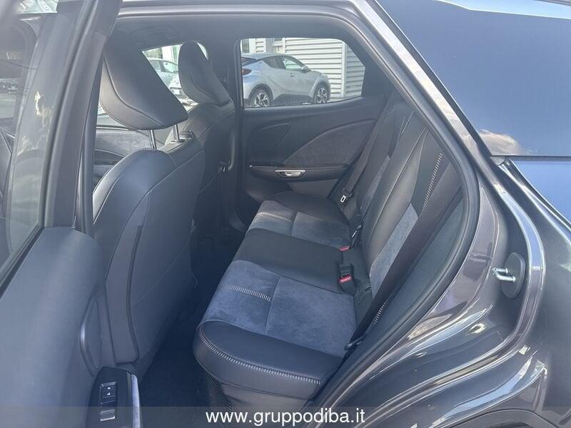 Lexus LBX 1.5H 2WD COOL MY24