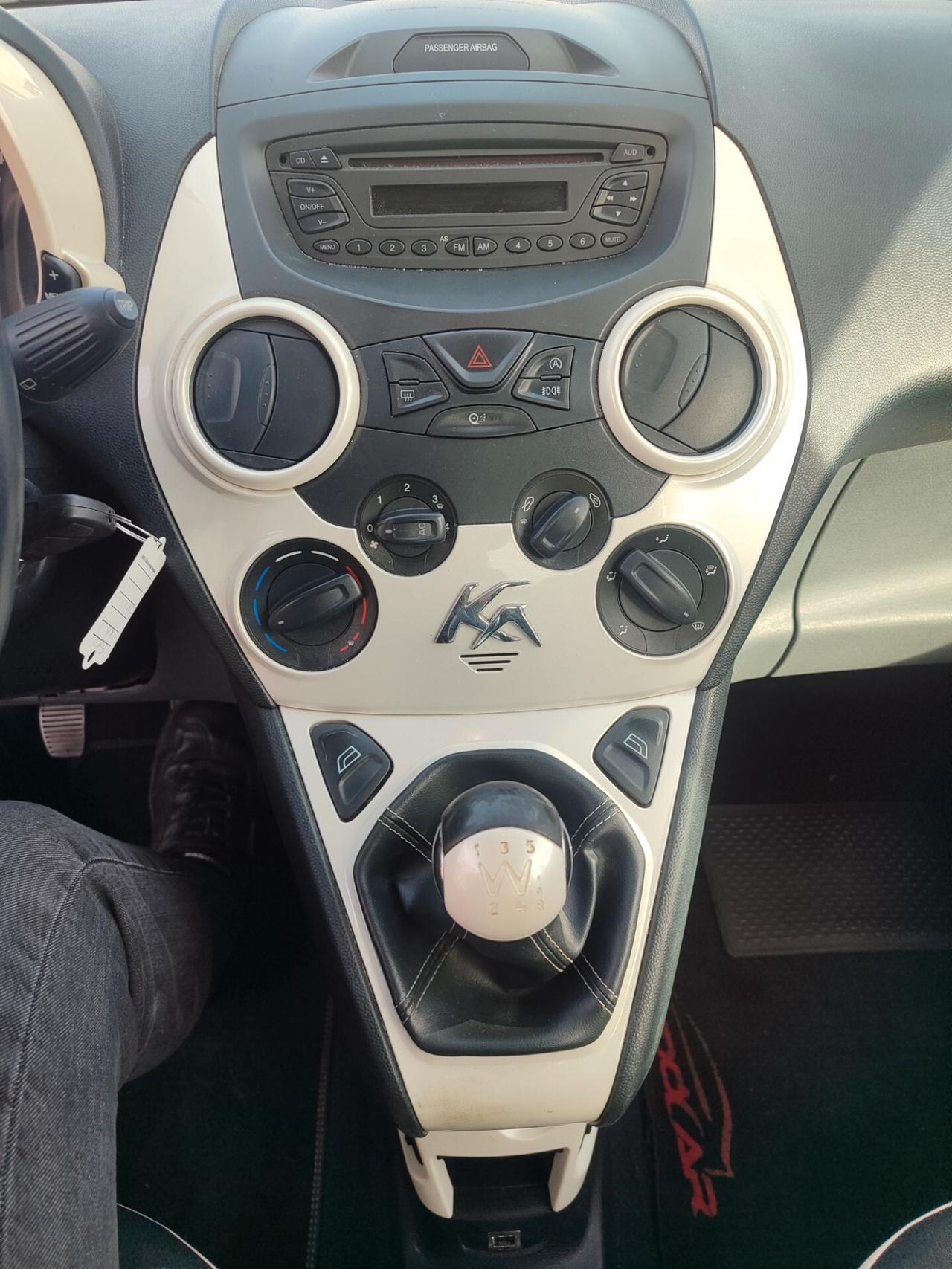 Ford Ka 1.2 8V 69 CV Black&White Edition