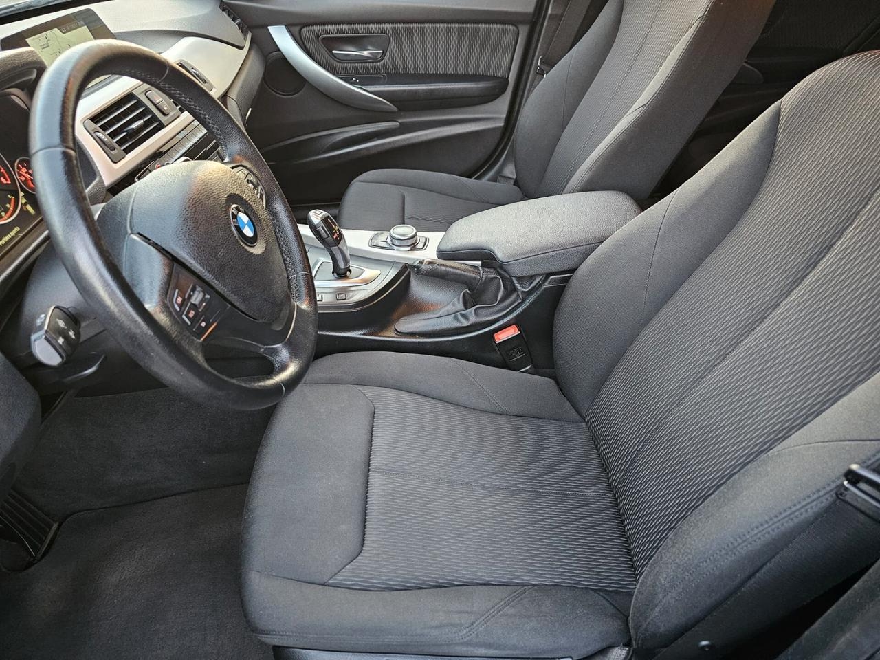 Bmw 316d 115cv Touring Sport*Aut*Navi*Bi-Xeno*Pdc*18*