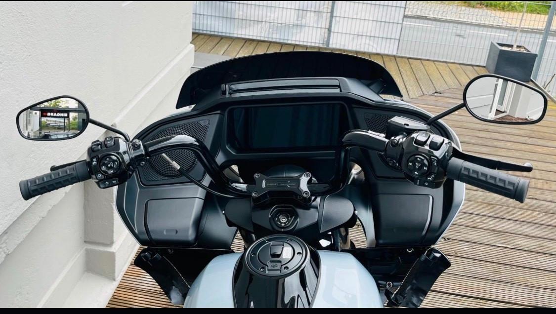 Harley-davidson Road Glide 117 FLTRX “ HELIX Argento Atlas Metallizzato \ Nero