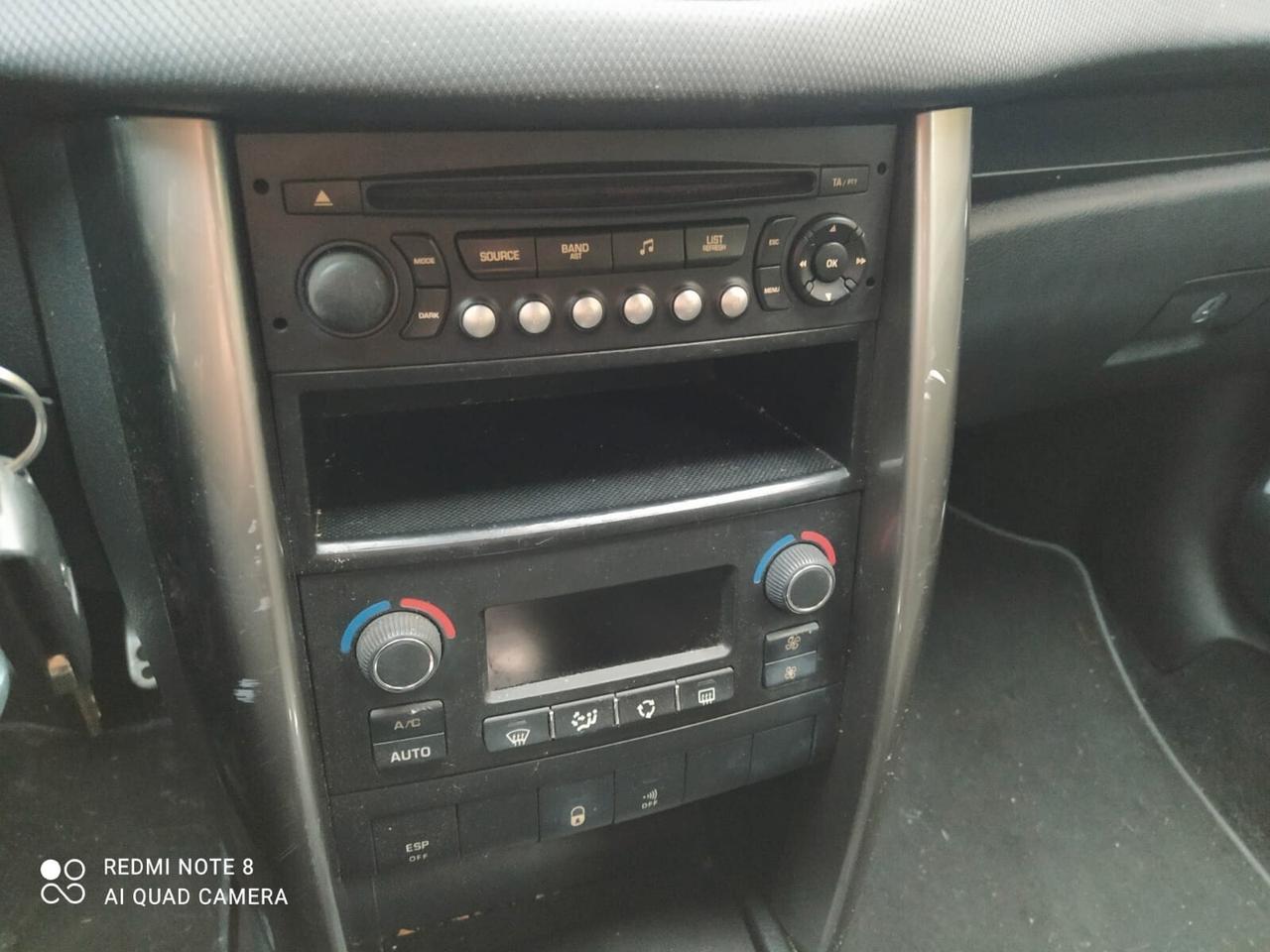 Peugeot 207 1.6 VTi CC Féline