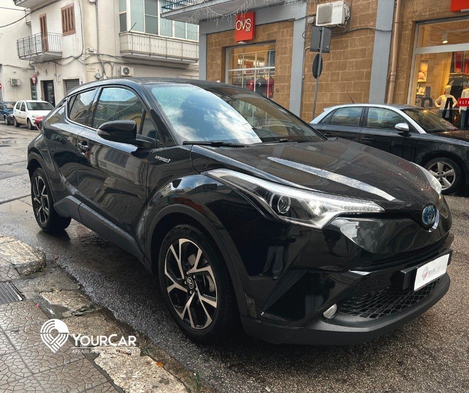 Toyota C-HR 1.8 Hybrid E-CVT Trend