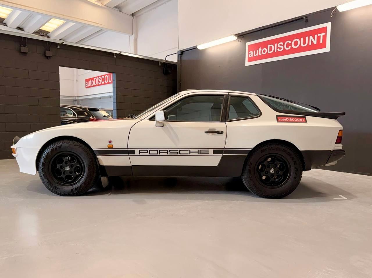 Porsche 944 SAFARI