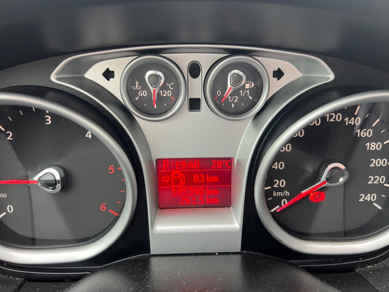 FORD KUGA 2.0 DIESEL AUTOMATICA 4X4 FULL OPTIONAL