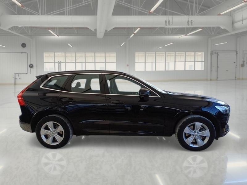 VOLVO XC60 B4 D AWD automatico Momentum Pro