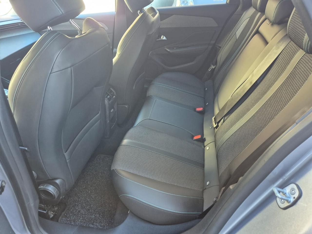 Peugeot 308 BlueHDi 130 S&S SW Allure