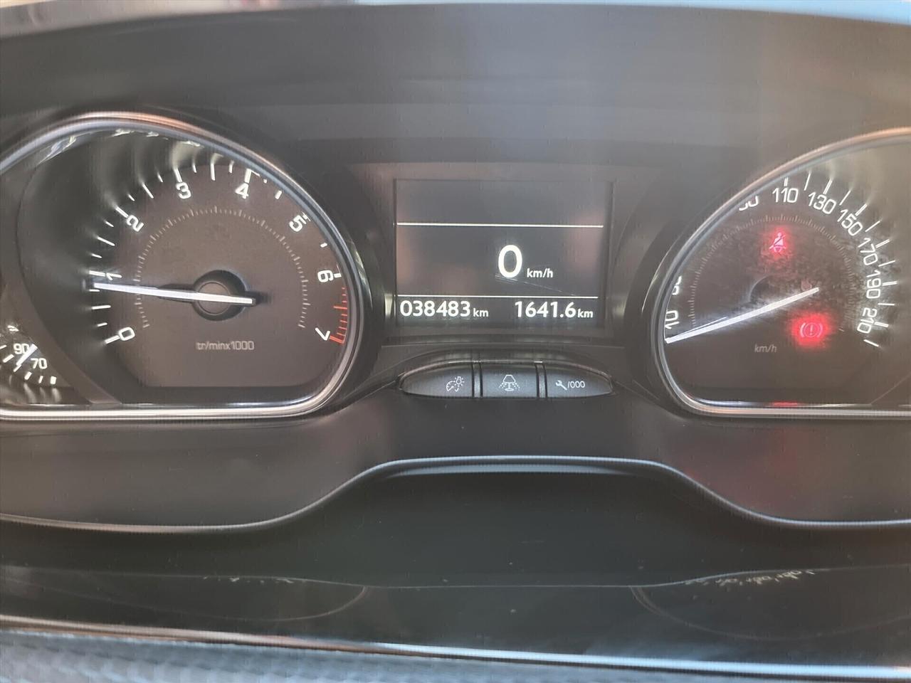 Peugeot 2008 1.2 Turbo 130 S&S Allure 130 24 mesi garanzia INT PELLE NAVIG