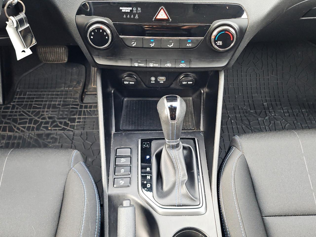 Hyundai Tucson 1.7 CRDi XPossible automatica XENON NAVI CERCHIO 17*