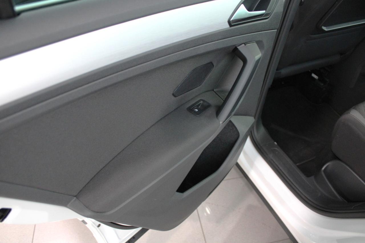VOLKSWAGEN Tiguan 2.0 TDI R-Line - 2020