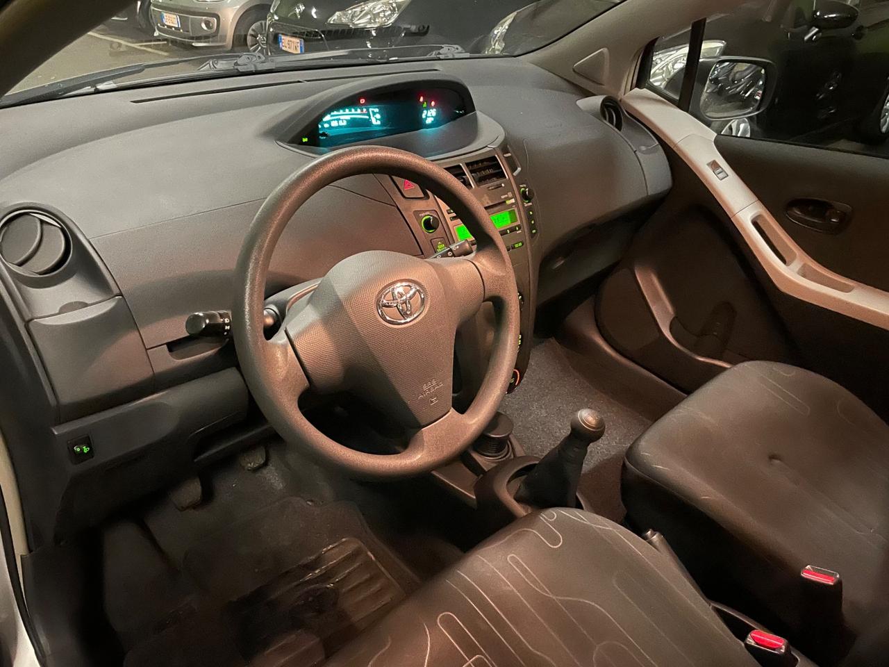 Toyota Yaris 1.0 Neopatentati Euro 5