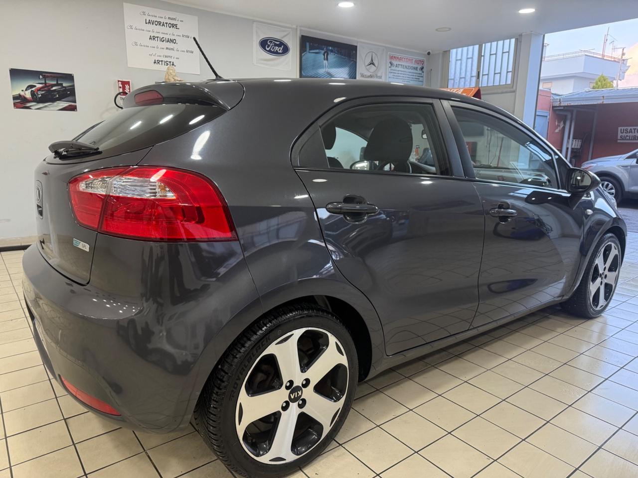 Kia Rio 1.2 gpl 2015 Full optional