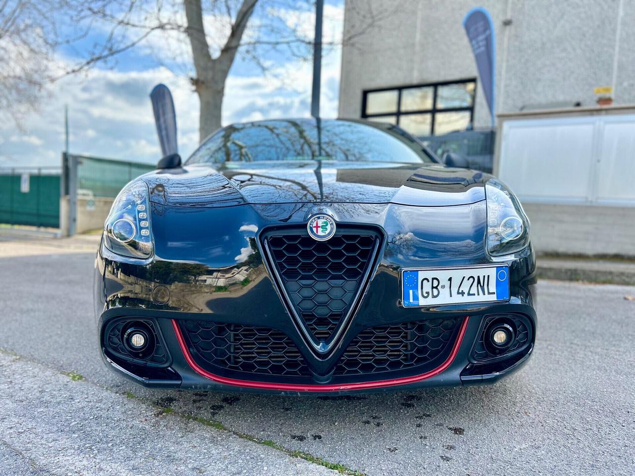 Alfa Romeo Giulietta 1.6 JTDm - CARBON EDITION !!