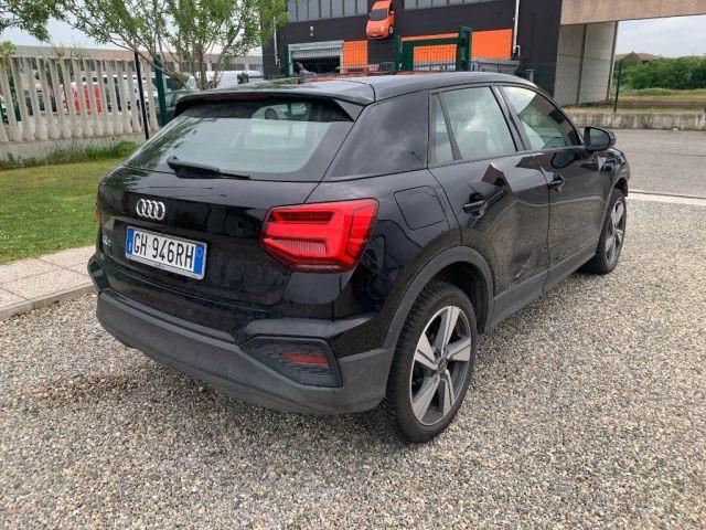 AUDI Q2 30 TDI S tronic Identity Black