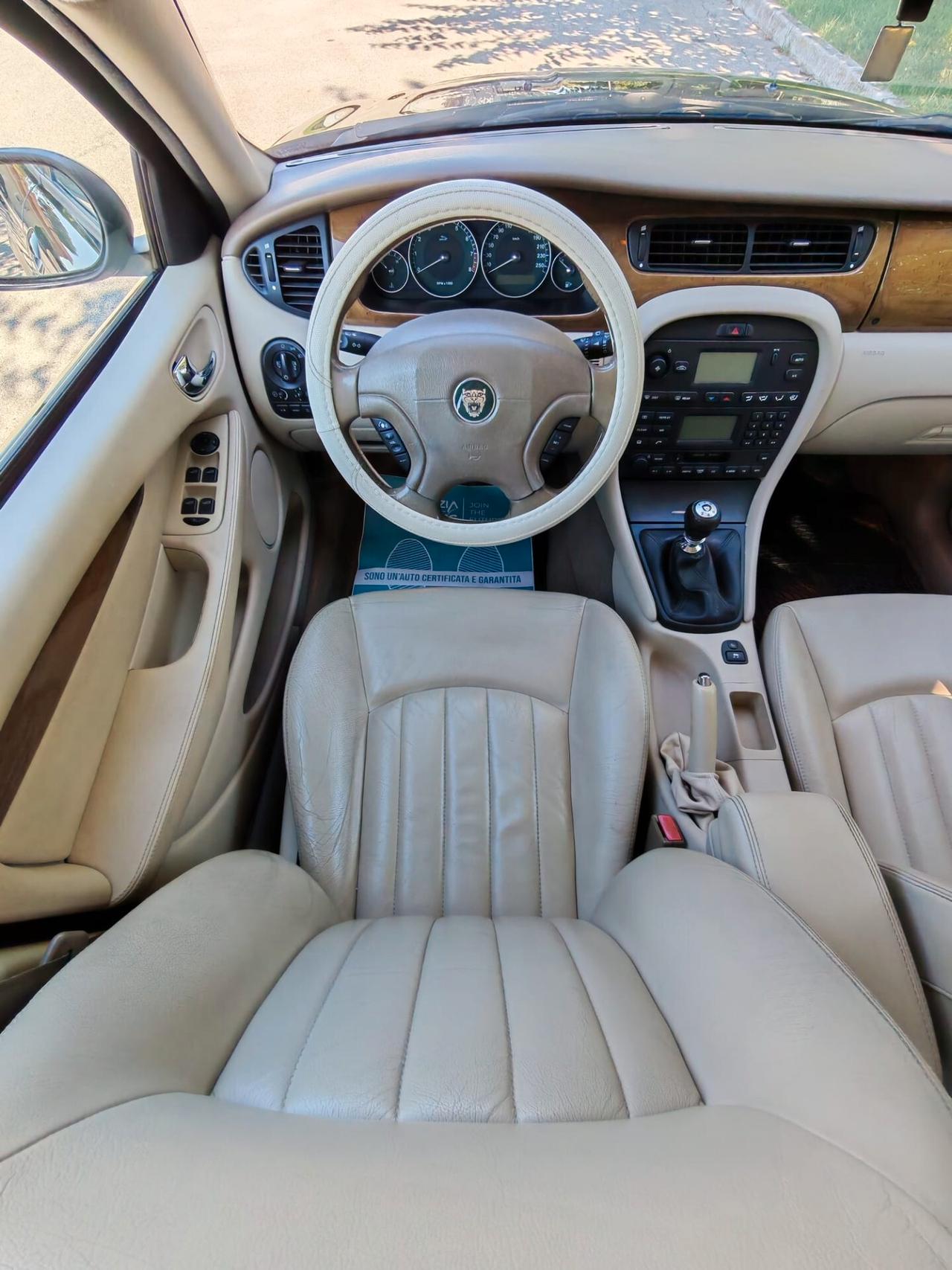 Jaguar X-Type 2.5 V6 24V cat Executive