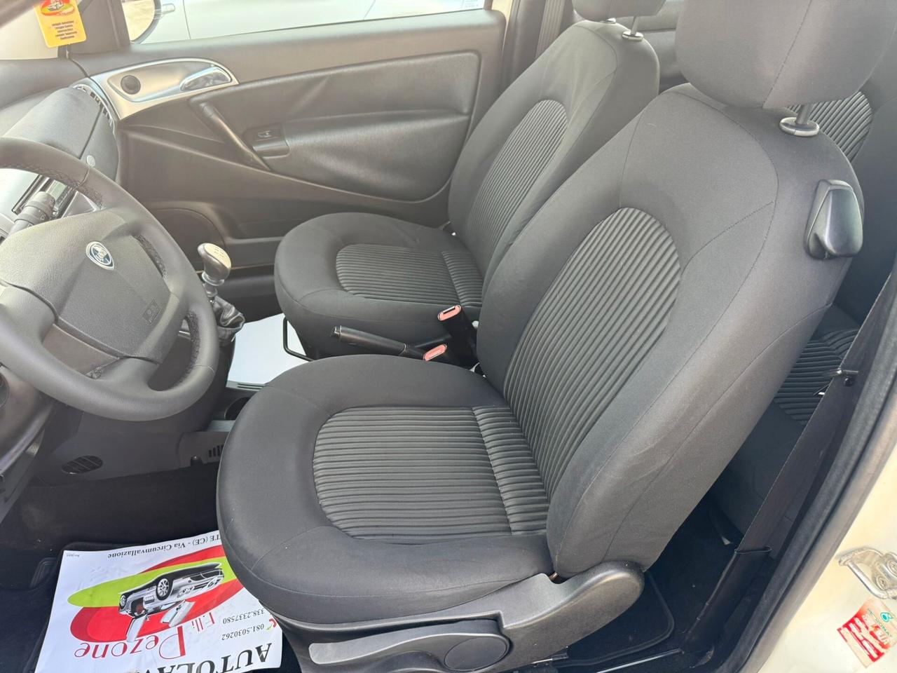 Lancia Ypsilon 1.2 Argento